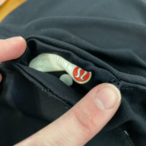 OLD TAG LULULEMON ATHLETICA Solid Black Wide Waistband Media Pocket Leggings 6 - Picture 4 of 16